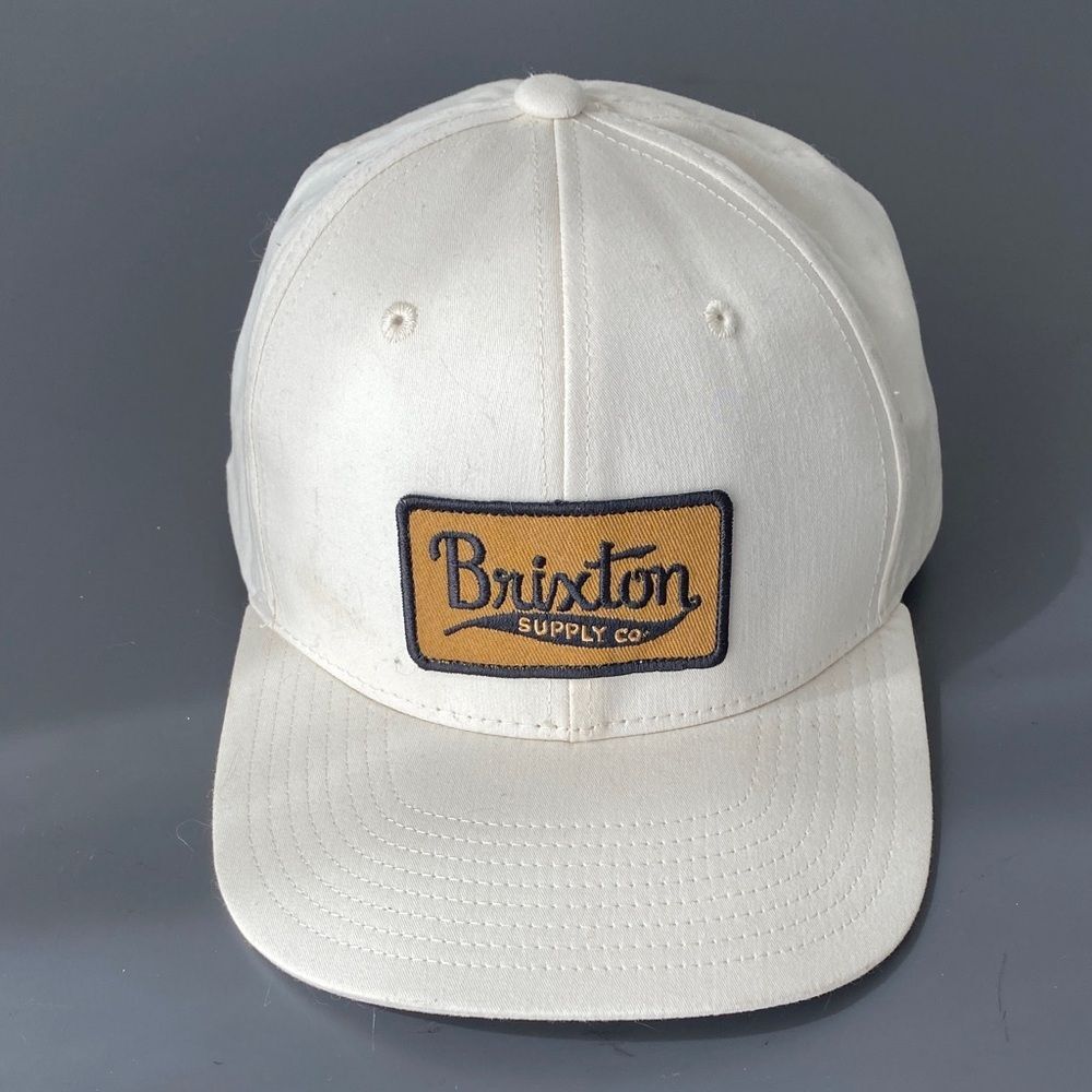 Brixton Off-White Jolt Snapback Cap Logo Embroidered Patch Unisex Casual Chic